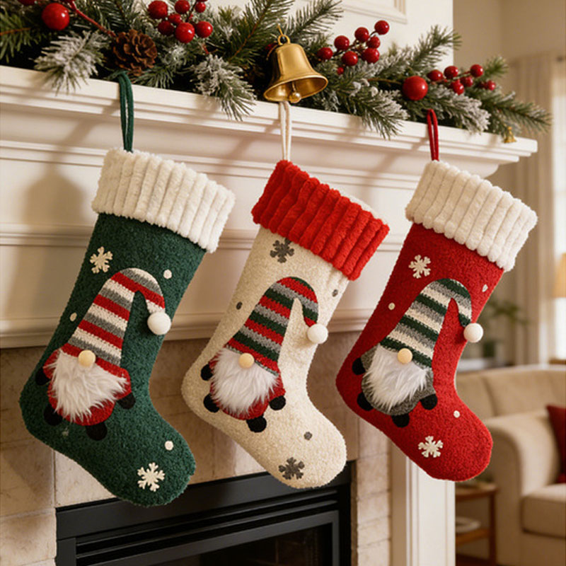 ถุงเท้าคริสต์มาสผ้ากำมะหยี่แบบ - Christmas Stocking Hanging บทวิจารณ์และราคา